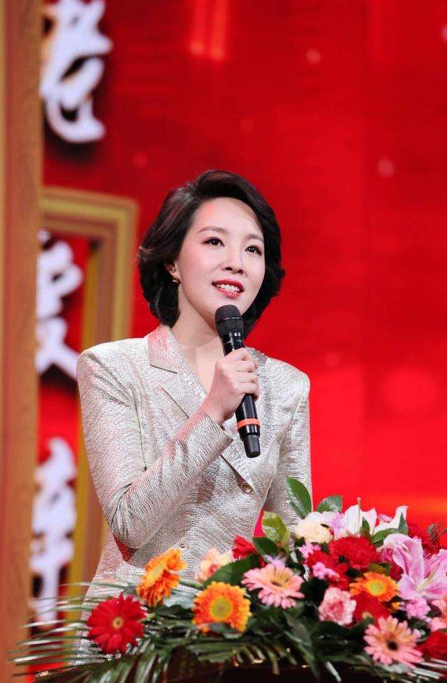 前河北一姐刘妙然再升职,康辉曾给出最高评价,有望成央视新国脸