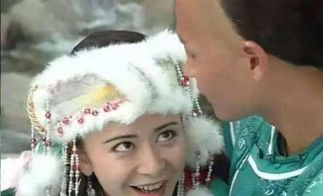 有喜事?陈志朋晒"老婆"字样生日蛋糕,引发网友结婚猜测