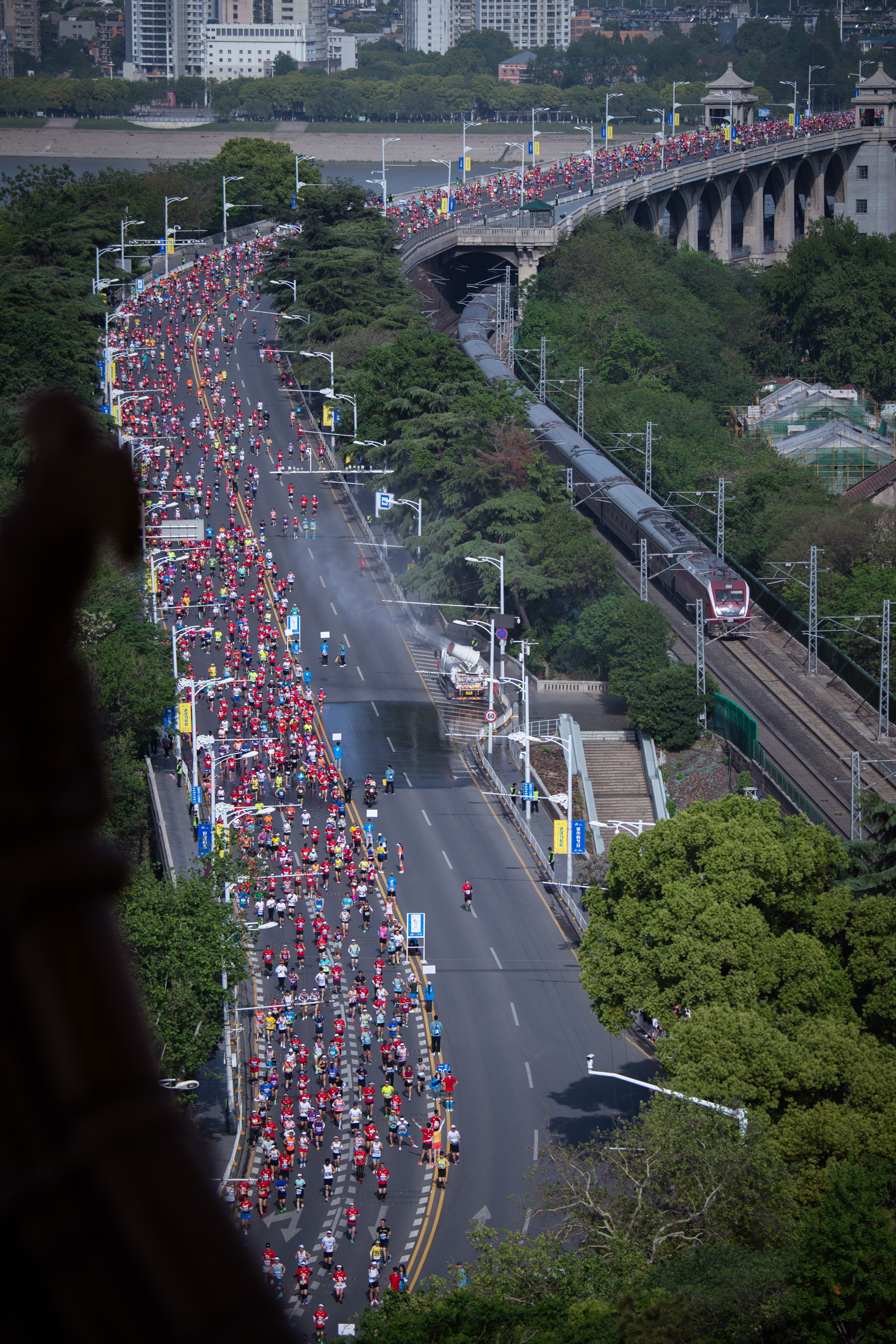 馬拉松——2023武漢馬拉松鳴槍開跑(4)