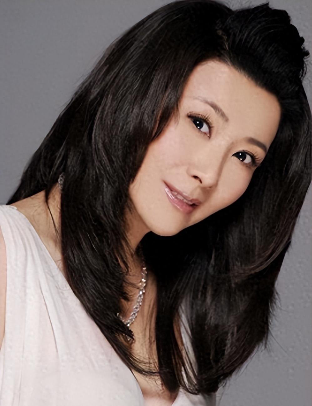 "国家一级演员"长得漂亮戏也好,为人低调不张扬,60岁婚姻成迷