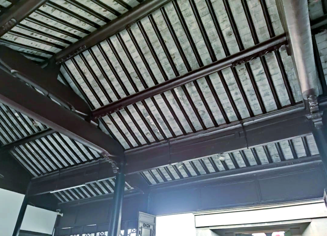 古建筑屋顶的多样形式与构造探秘