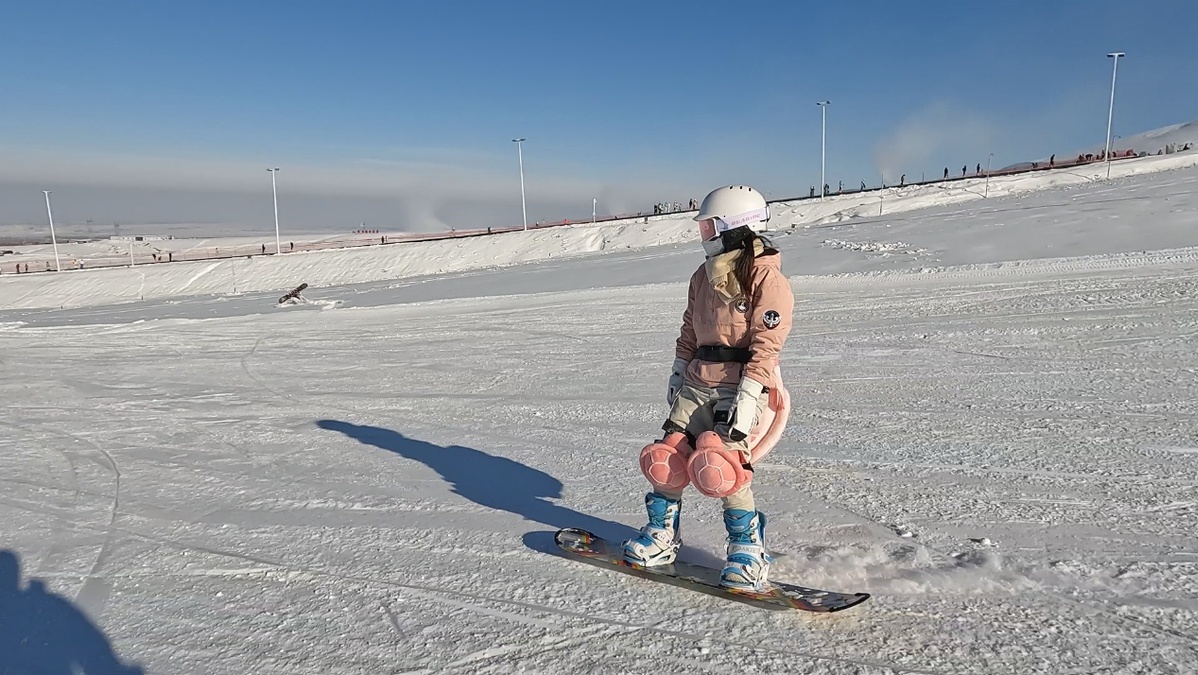 昌吉努尔加国际滑雪场图片