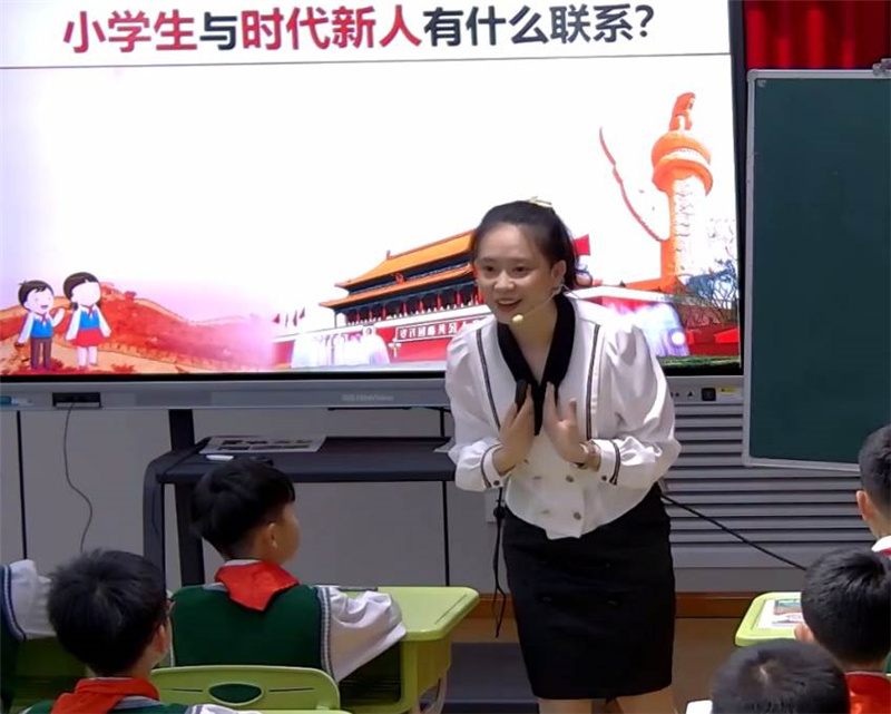 西航三校"名校 "教育共同体教师张凡获陕西省思政课"教学能手"荣誉