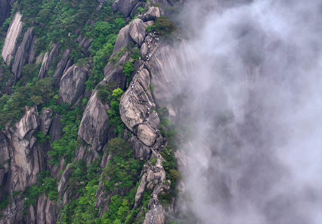 天都峰鲫鱼背简介图片