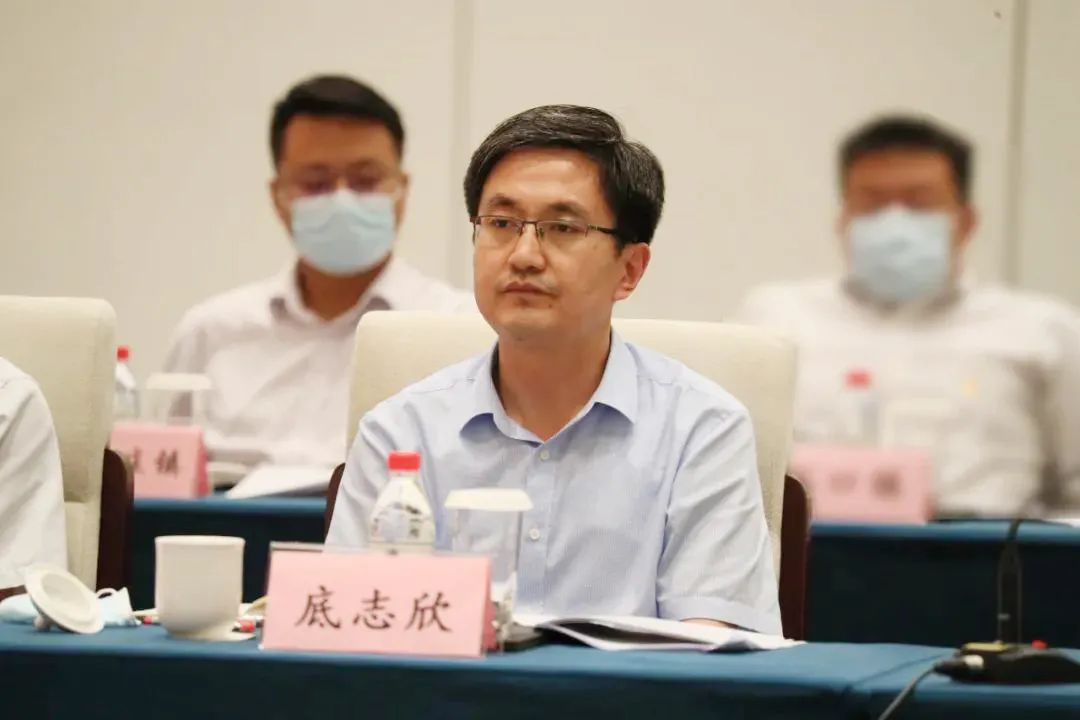 平谷区委常委,区政府党组副书记,常务副区长 底志欣