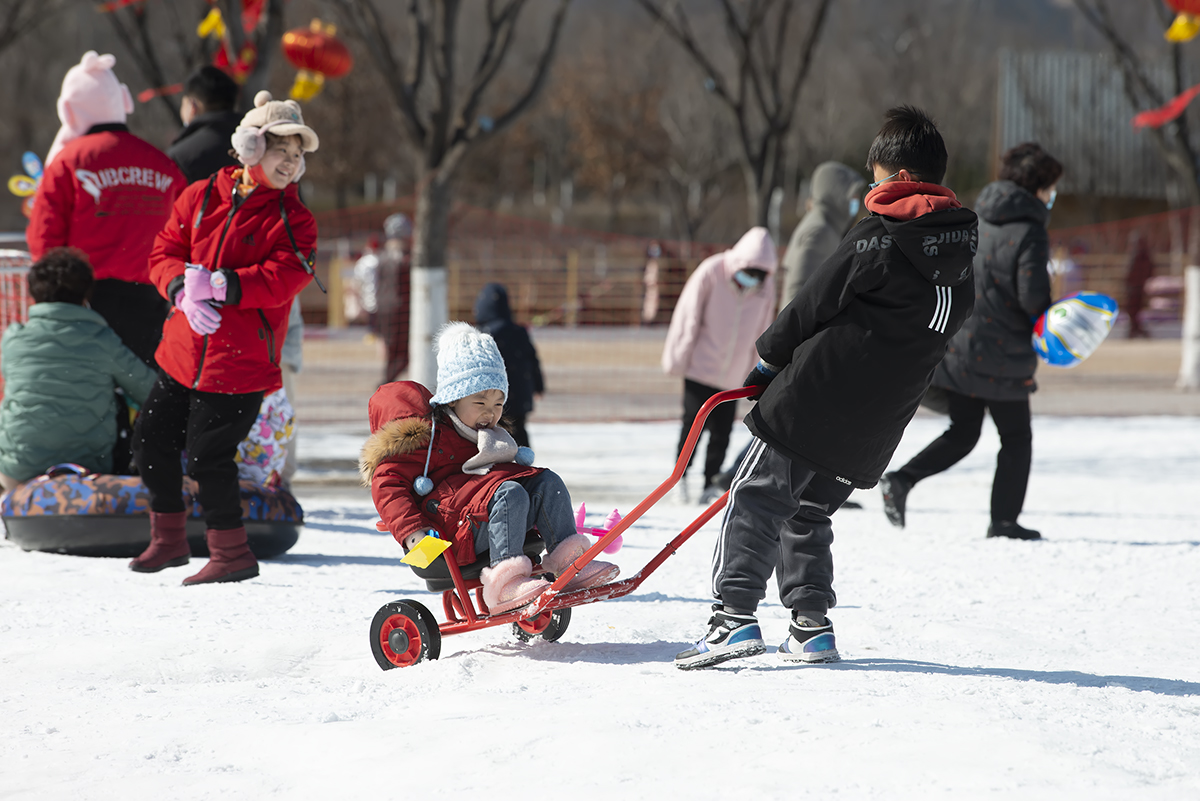 青岛世博园滑雪场图片