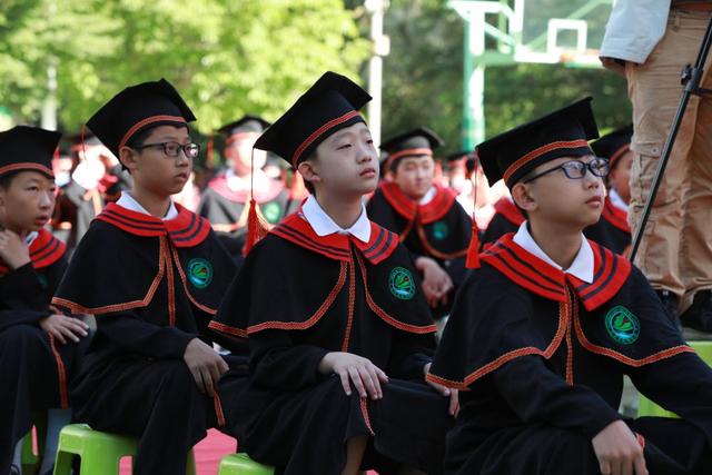 兰州市东郊学校举办2022届学生毕业典礼