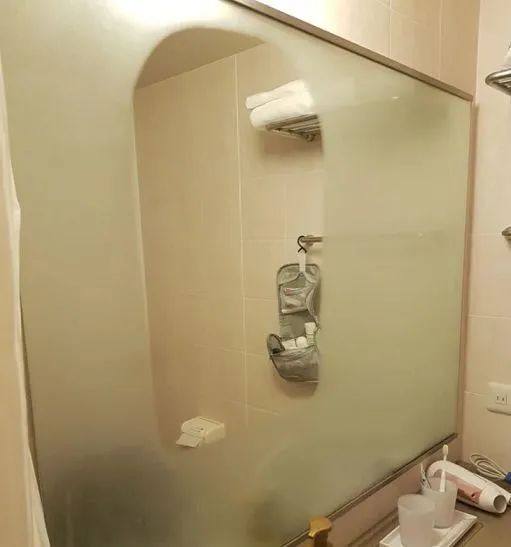 镜子起雾?除了擦干,我们还有更彻底的解决方案