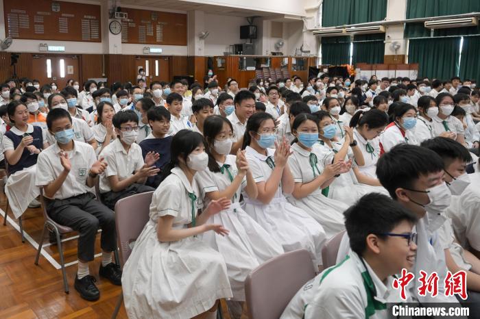 香港培侨中学举行传统文化日 传统曲艺走进校园