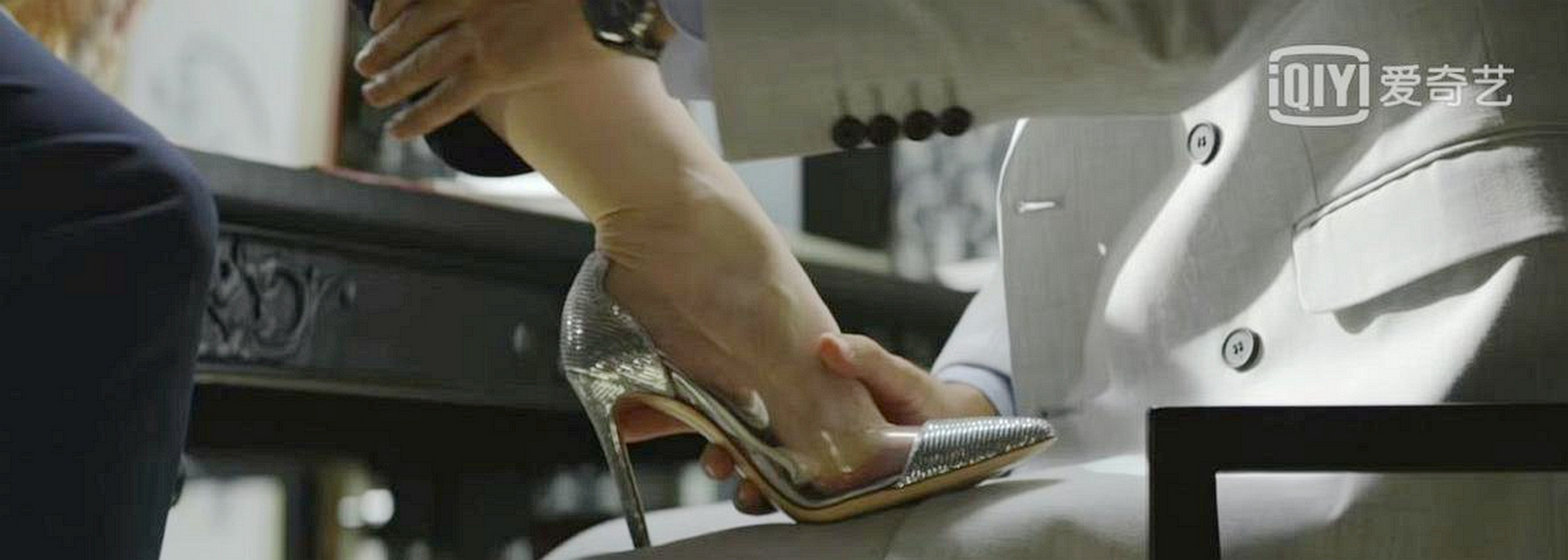 陈数透明高跟鞋[爱你][爱你]