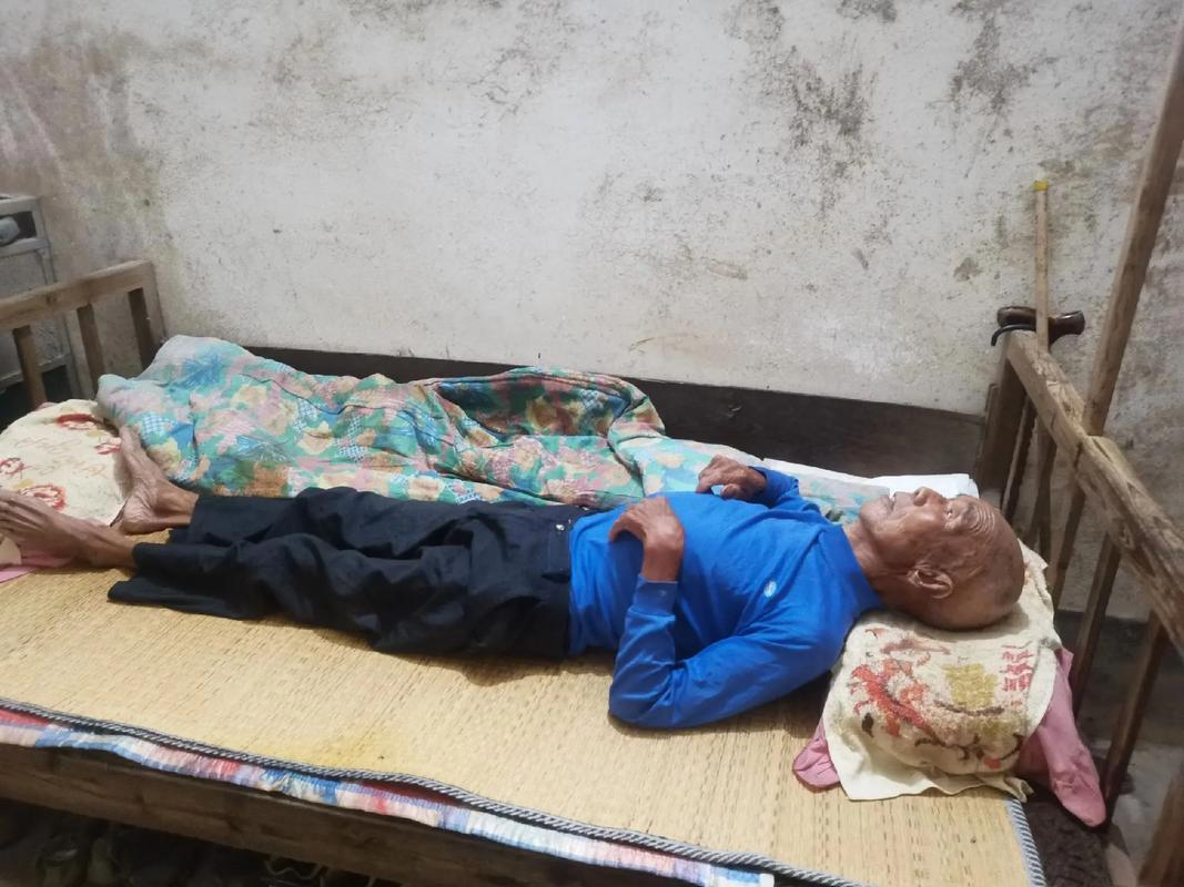 父母健康危机:ai技术在慢性病管理中的角色与挑战