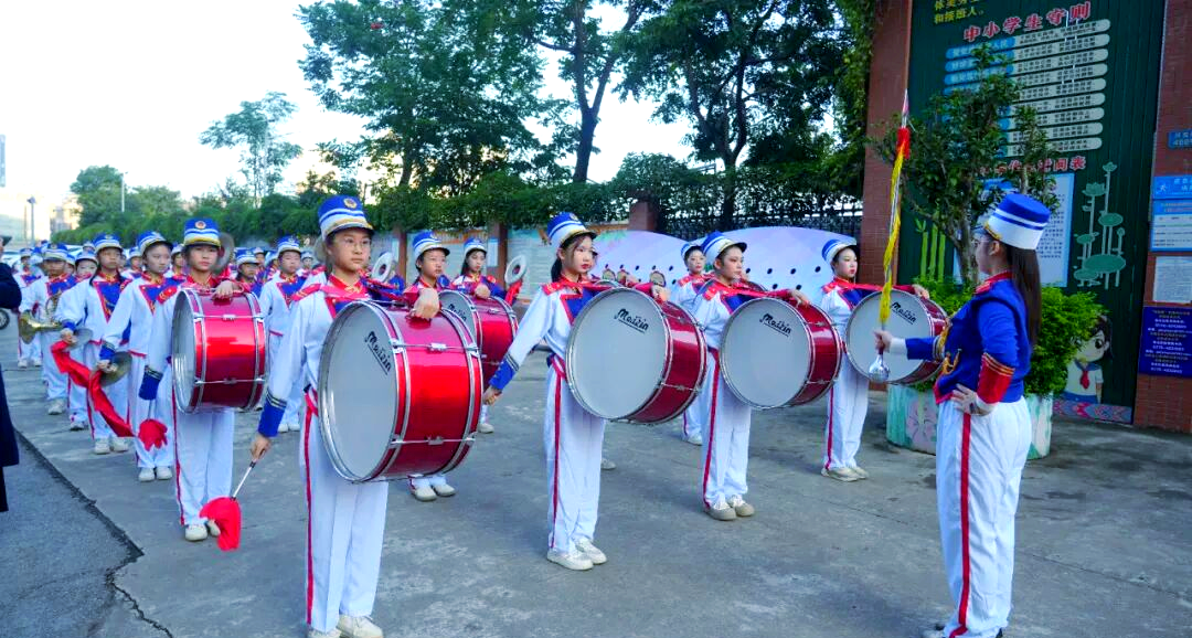 金港小学十周年庆:教育梦的实现与未来展望