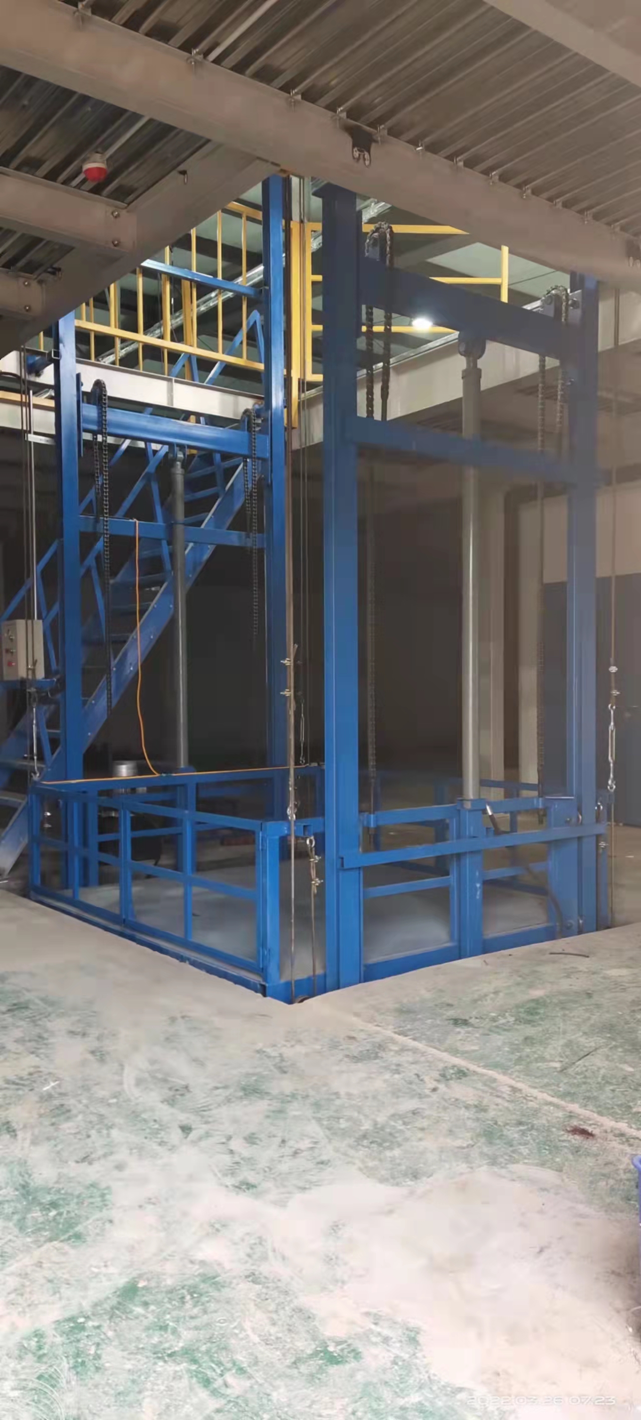 导轨式升降机(简易升降机)优势