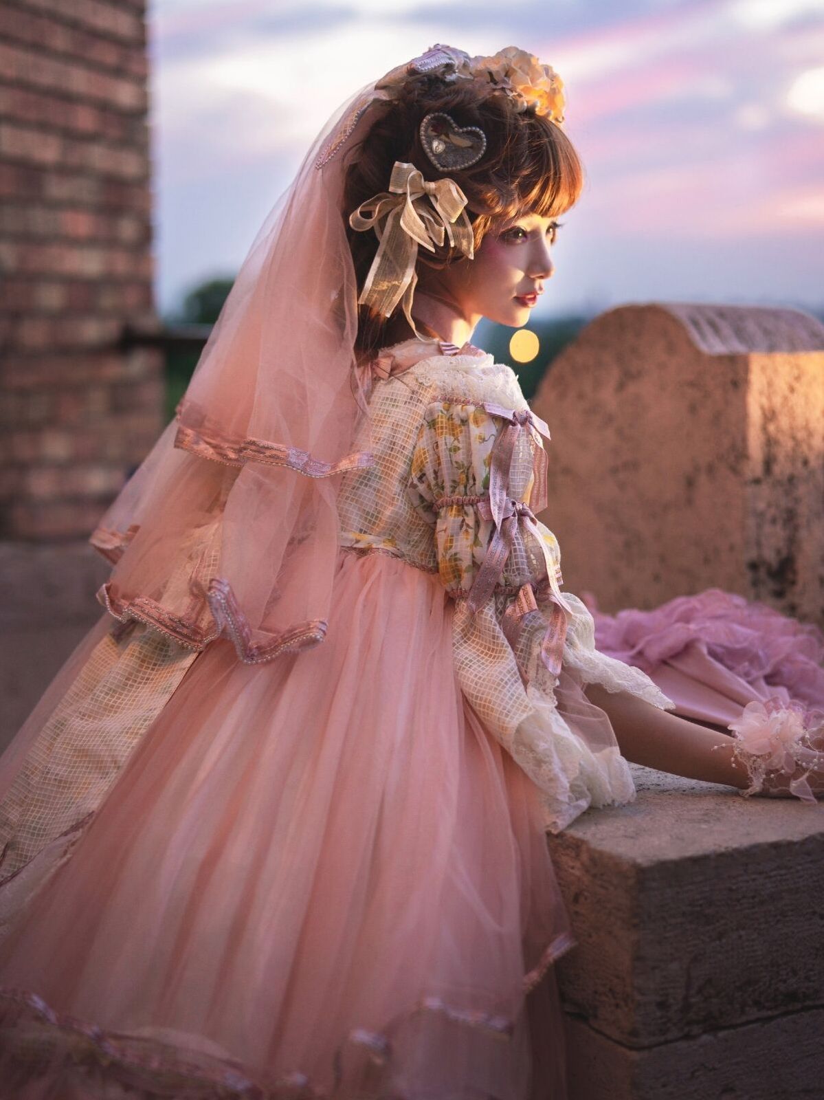 谢安然好适合穿花嫁洛丽塔,气质不输当红女星,温婉又大气