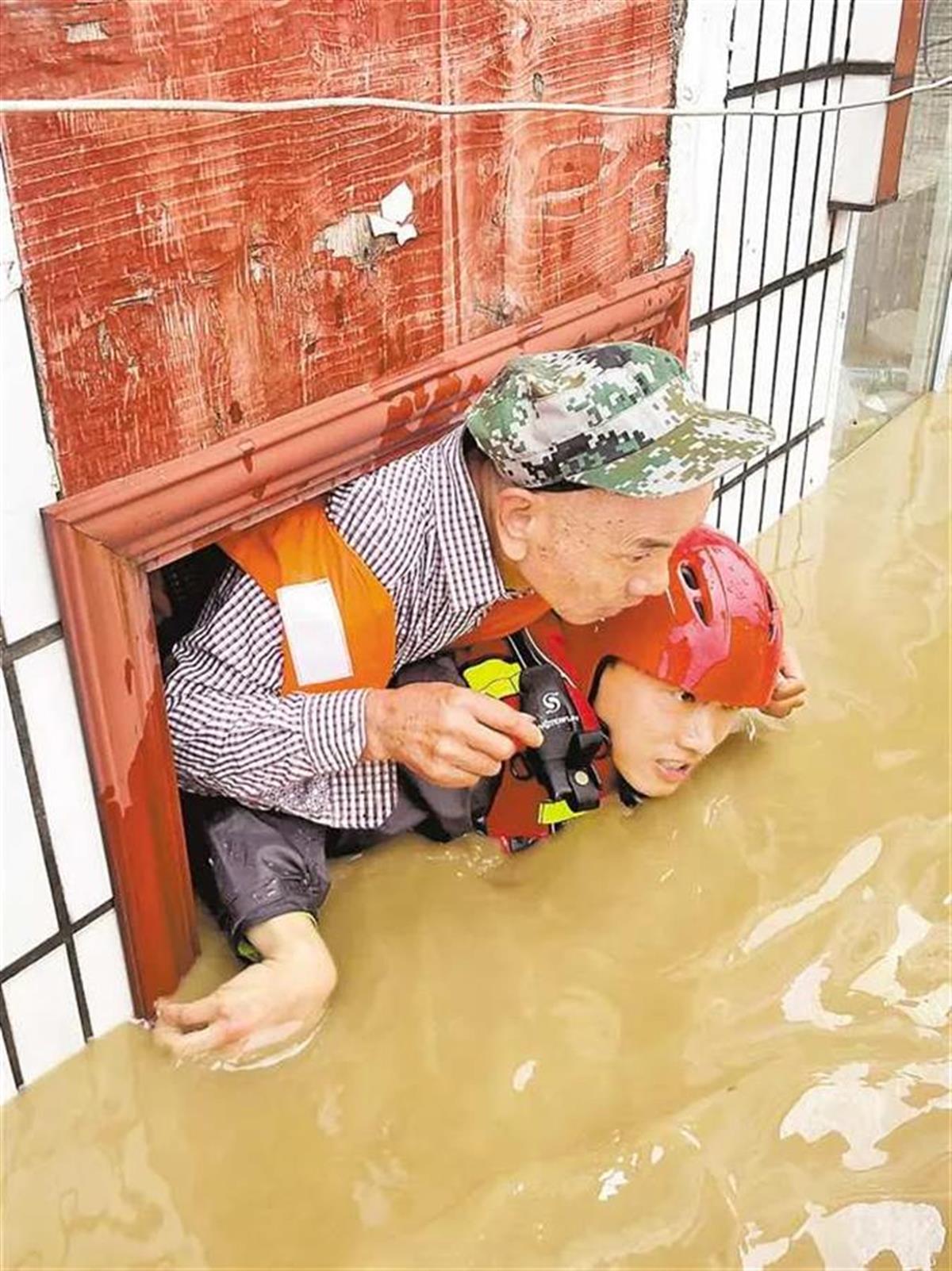 重庆暴雨造成35人死亡图片