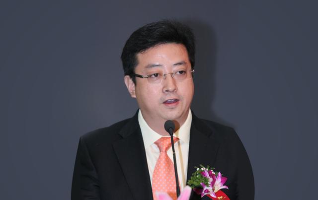 履新合富辉煌,朱荣斌如何做乙方?