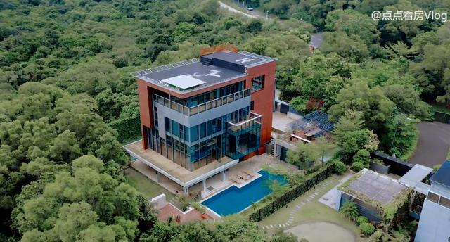 深圳1500平半山别墅仅售1000万 保姆房能睡10个人