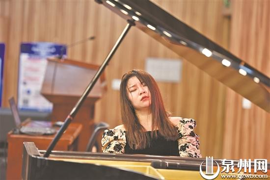 青年钢琴家宋杨来泉开讲座 期待为泉州创作优秀音乐作品
