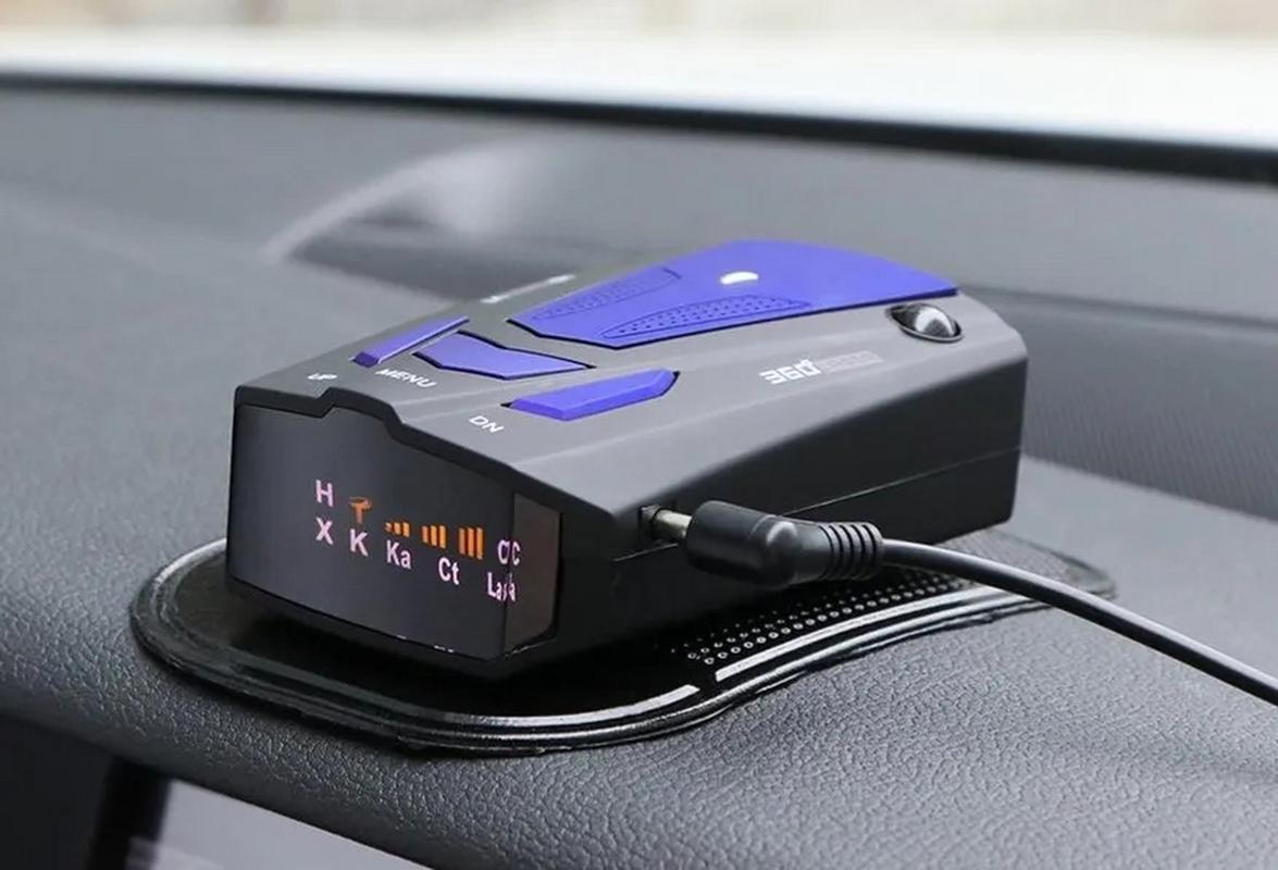 安装电子狗后,为何闯红灯未收到警报?