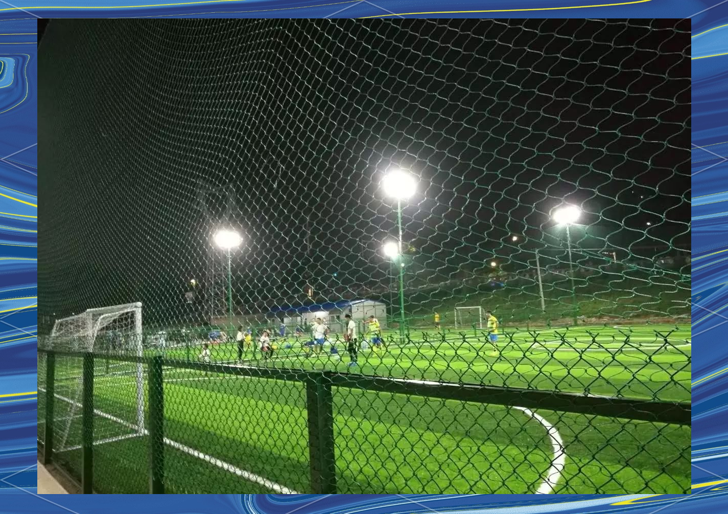 篮球场灯具布置全攻略:满足电视转播要求的灯光设计