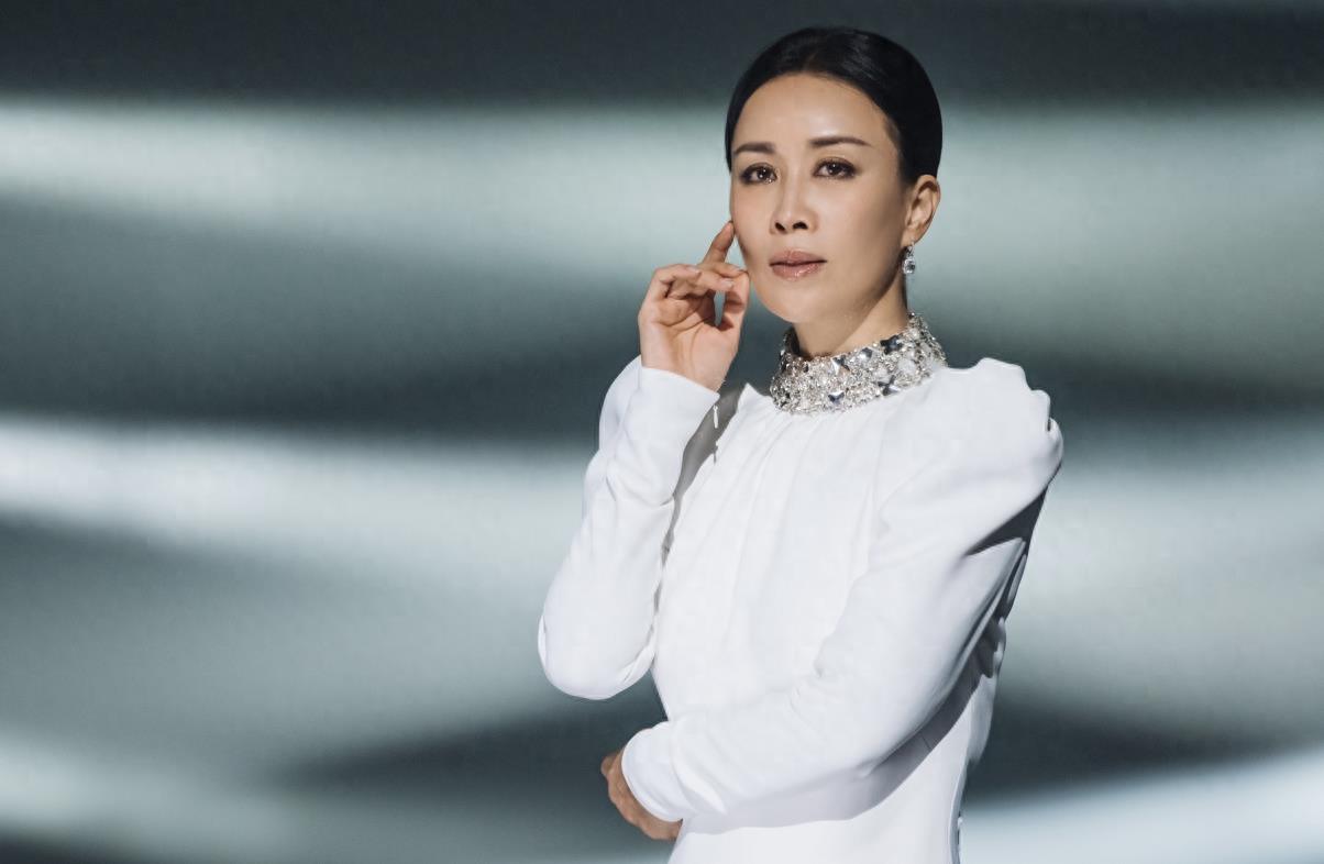 那英回击宁静的c位执念,想让周笔畅当"浪姐"队长,不愿争高低