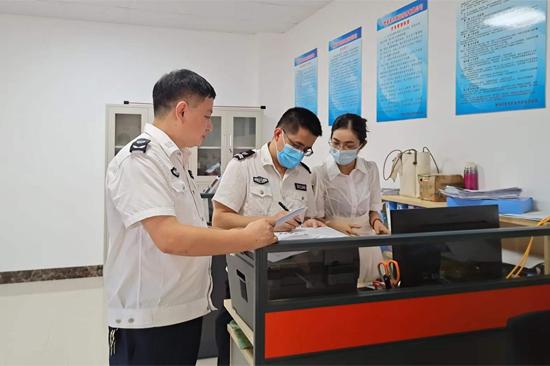 来宾市集中整治"黑职介"规范职场环境