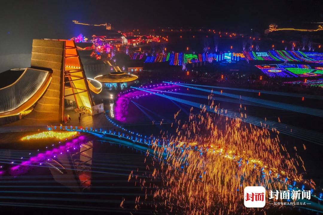 现场图!四川遂宁大英铁花飞舞闹新春|新春走基层