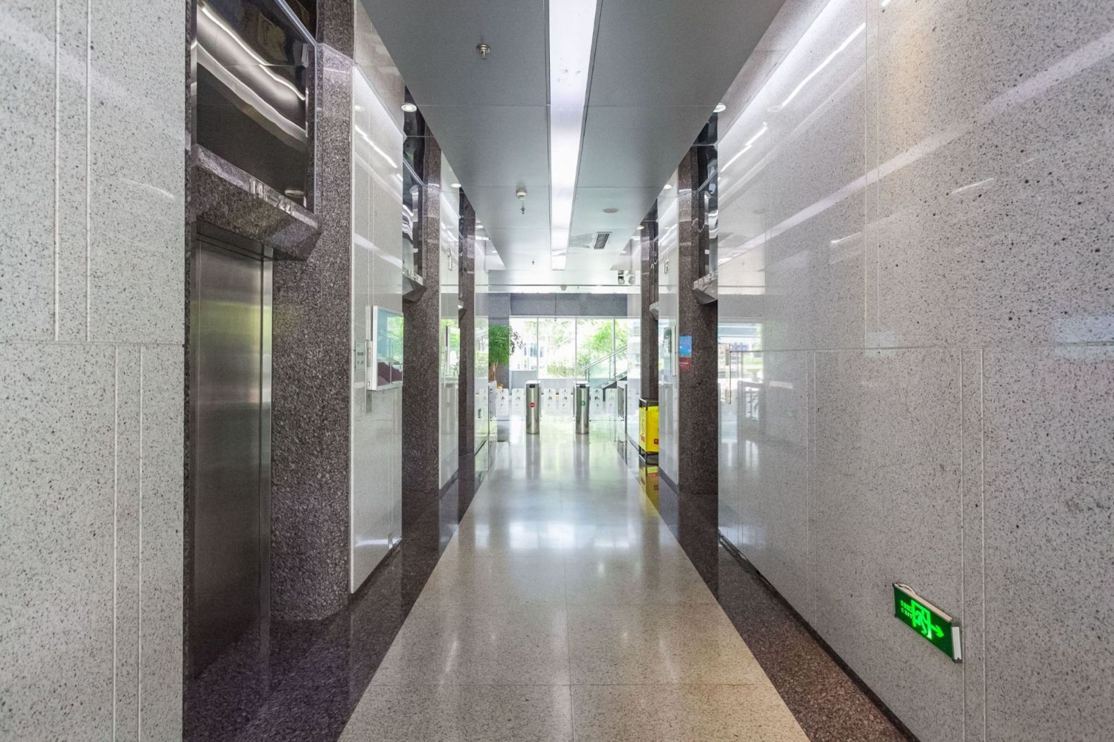 海亮大厦|上海普陀区长风新村街道优质写字楼物业推荐