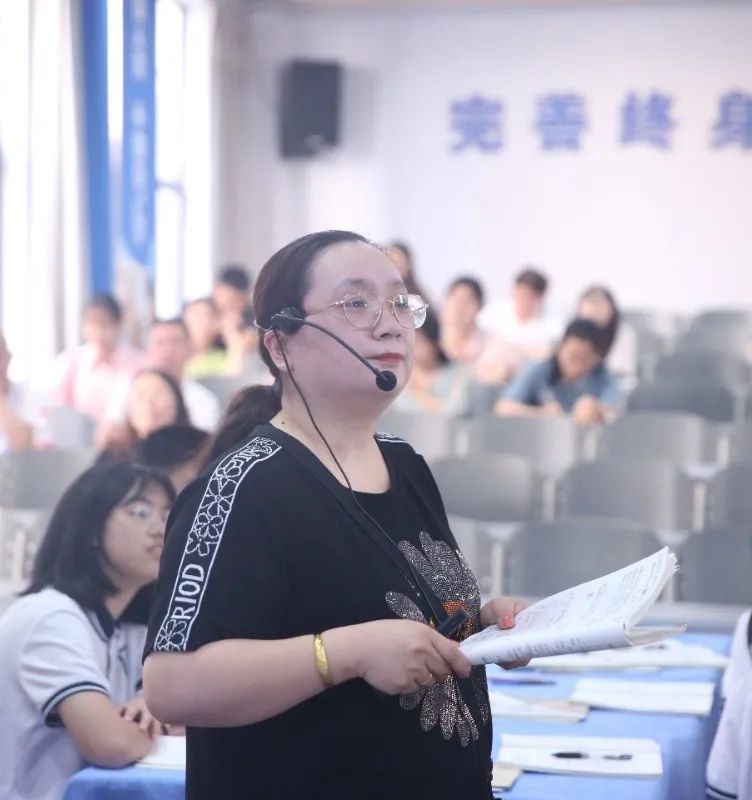 巴川中学教师获铜梁区初中语文青年教师优质课大赛一等奖第一名