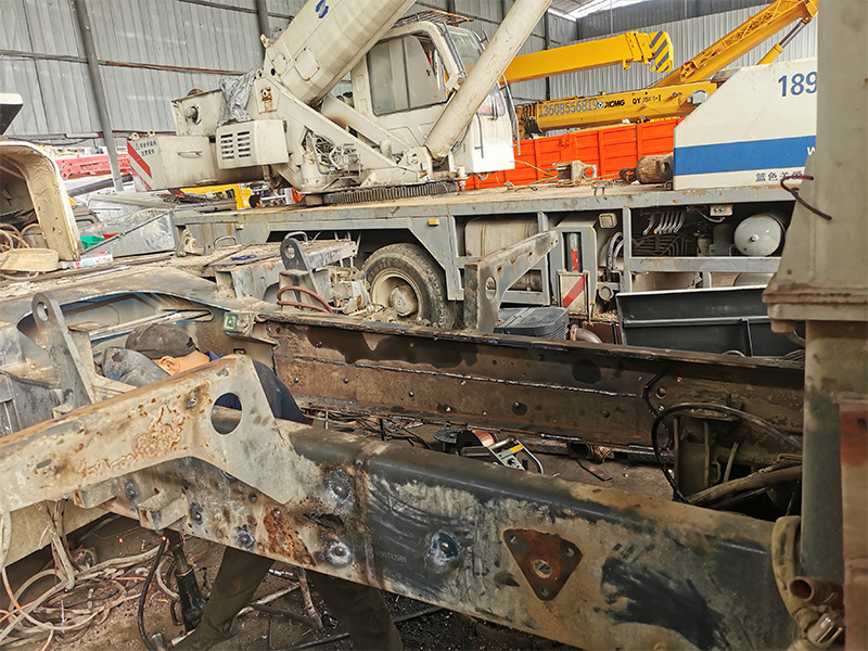 贵州吊车维修请找:贵州宏程吊车维修有限公司