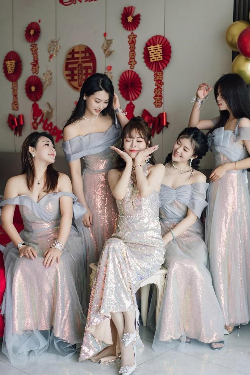 伴娘都好漂亮,最喜欢其中哪个伴娘?