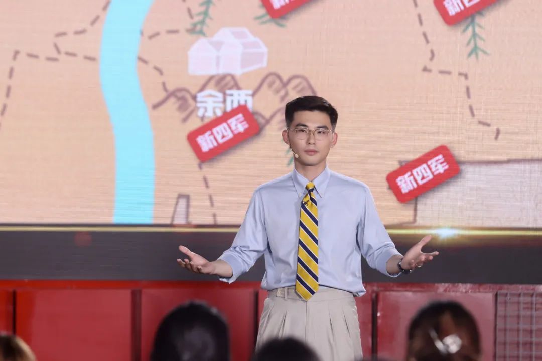 《闪光的记忆》:没有从天而降的英雄,只有挺身而出的凡人