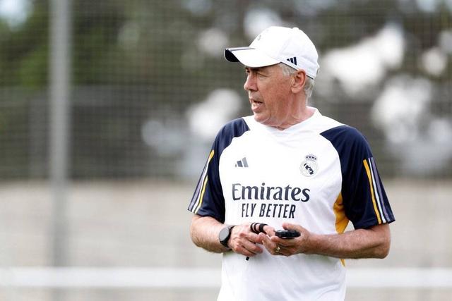 罗伯托-卡洛斯:我不信安切洛蒂会来 巴西国家队需要本土教练而不是