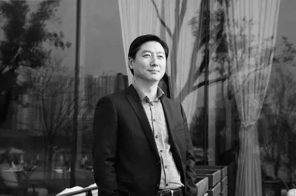 大亚圣象董事长陈晓龙去世 哥哥陈建军泣不成声称其"好兄弟"