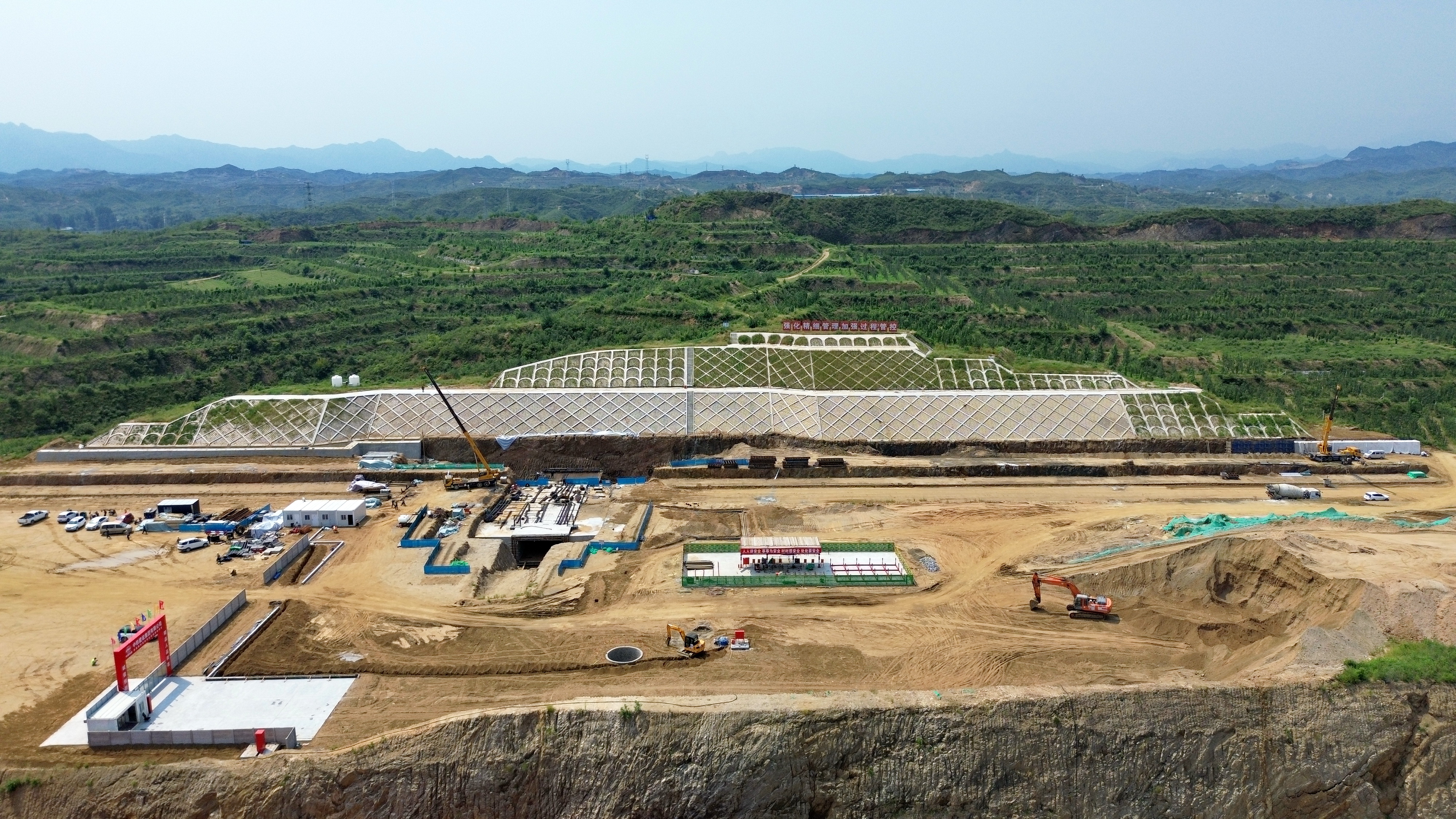 雄忻高铁唐县站,阜平站开工建设