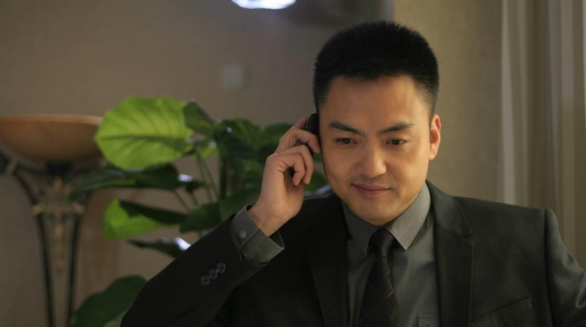 《还珠》开播25年,萧剑扮演者朱宏嘉与景甜搭戏,童年男神成大叔