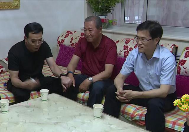 酒泉:王洁岚 陈炎人走访慰问敦煌老干部老党员