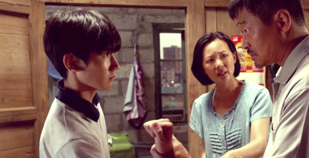 《地久天长》:永恒友谊与人生起伏的交响曲