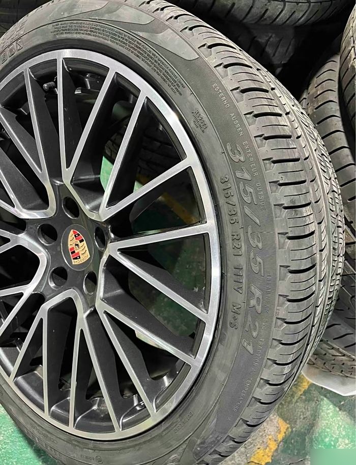 22款卡宴轮胎参数 卡宴轮胎型号规格