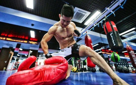 张伟丽二战罗斯倒计时一天!"中华虎"杨建平:中国力量加油