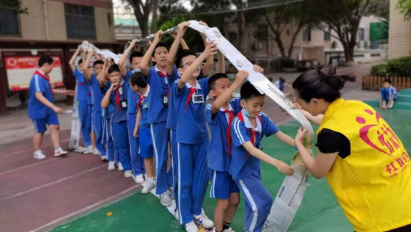 "释放压力,拥抱希望"石岩街道宝源社区开展青少年大型减