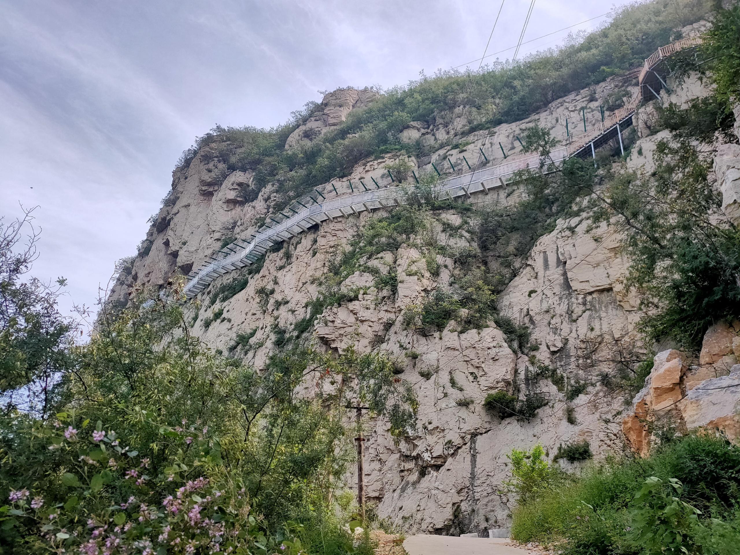 特惠一日遊年度最佳旅遊景點天梯山金水洞