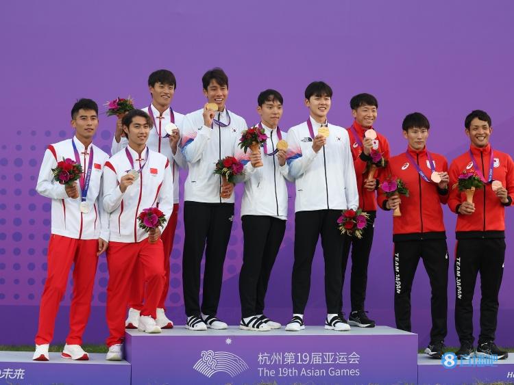 男子现代五项决赛:中国队获得团体赛银牌 李澍寰获得个人赛铜牌