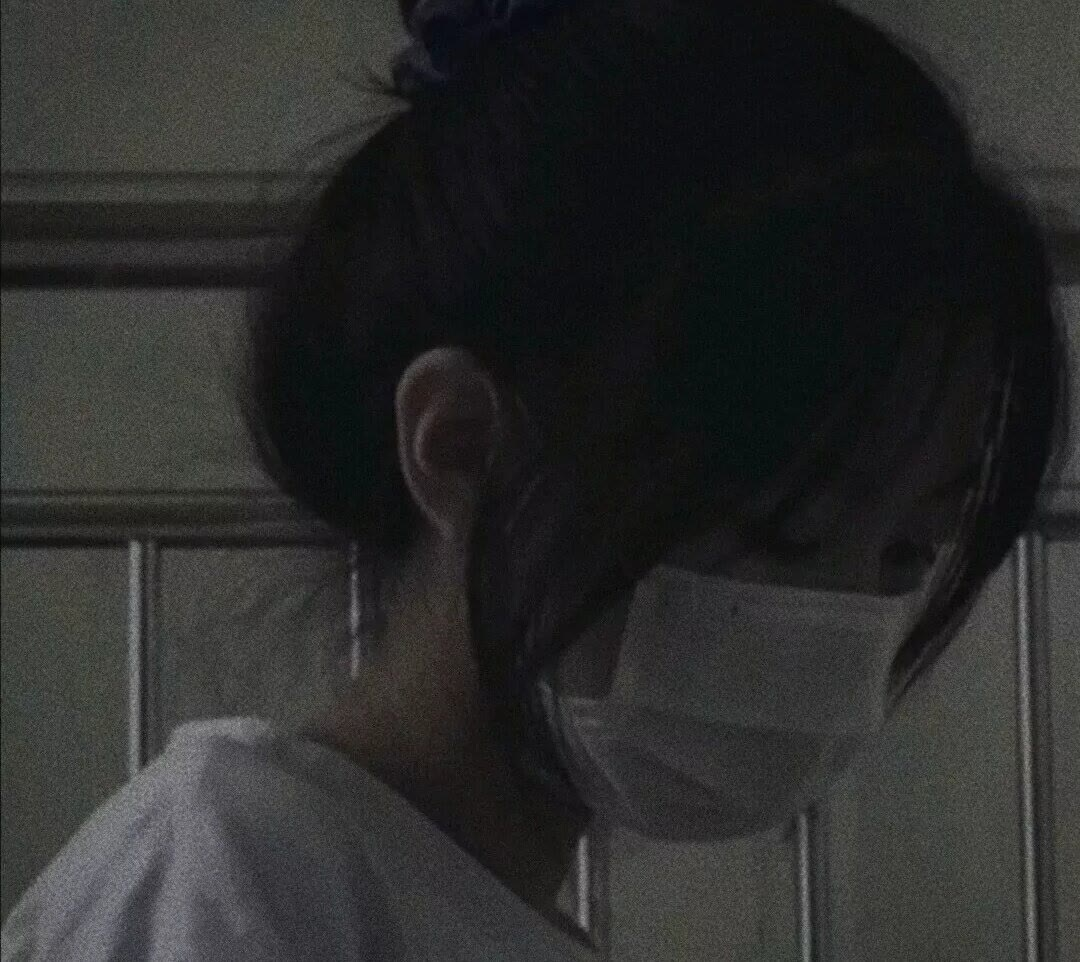 伤感微丧女生头像