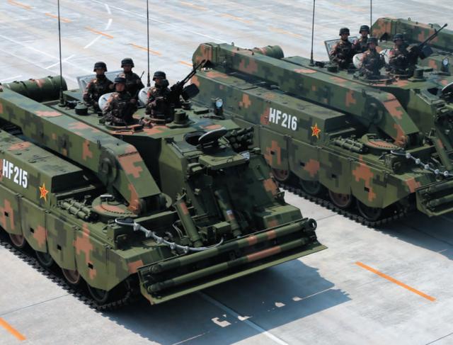 体型紧凑,起重机,驻锄一个不缺