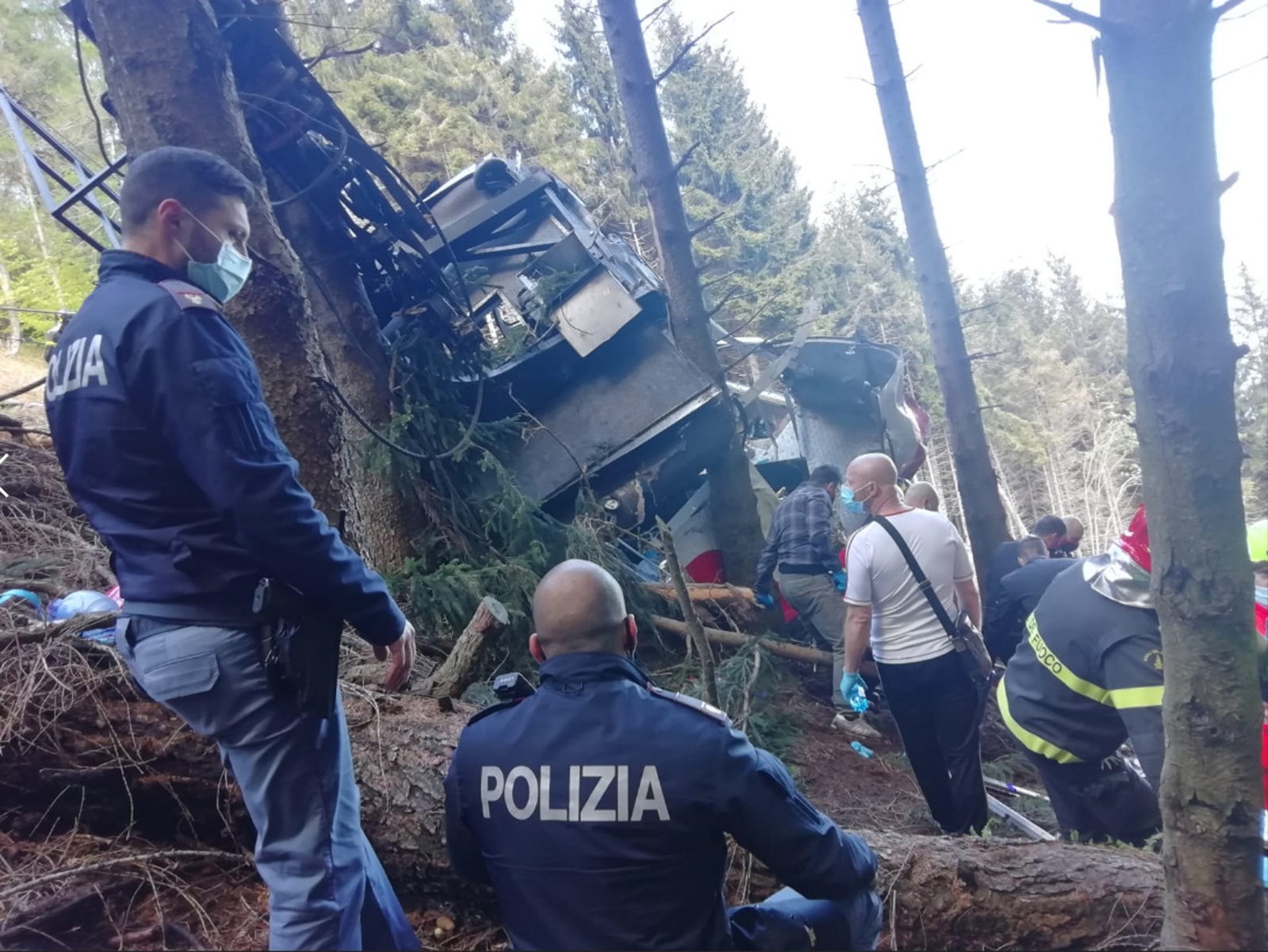 意大利缆车事故图片