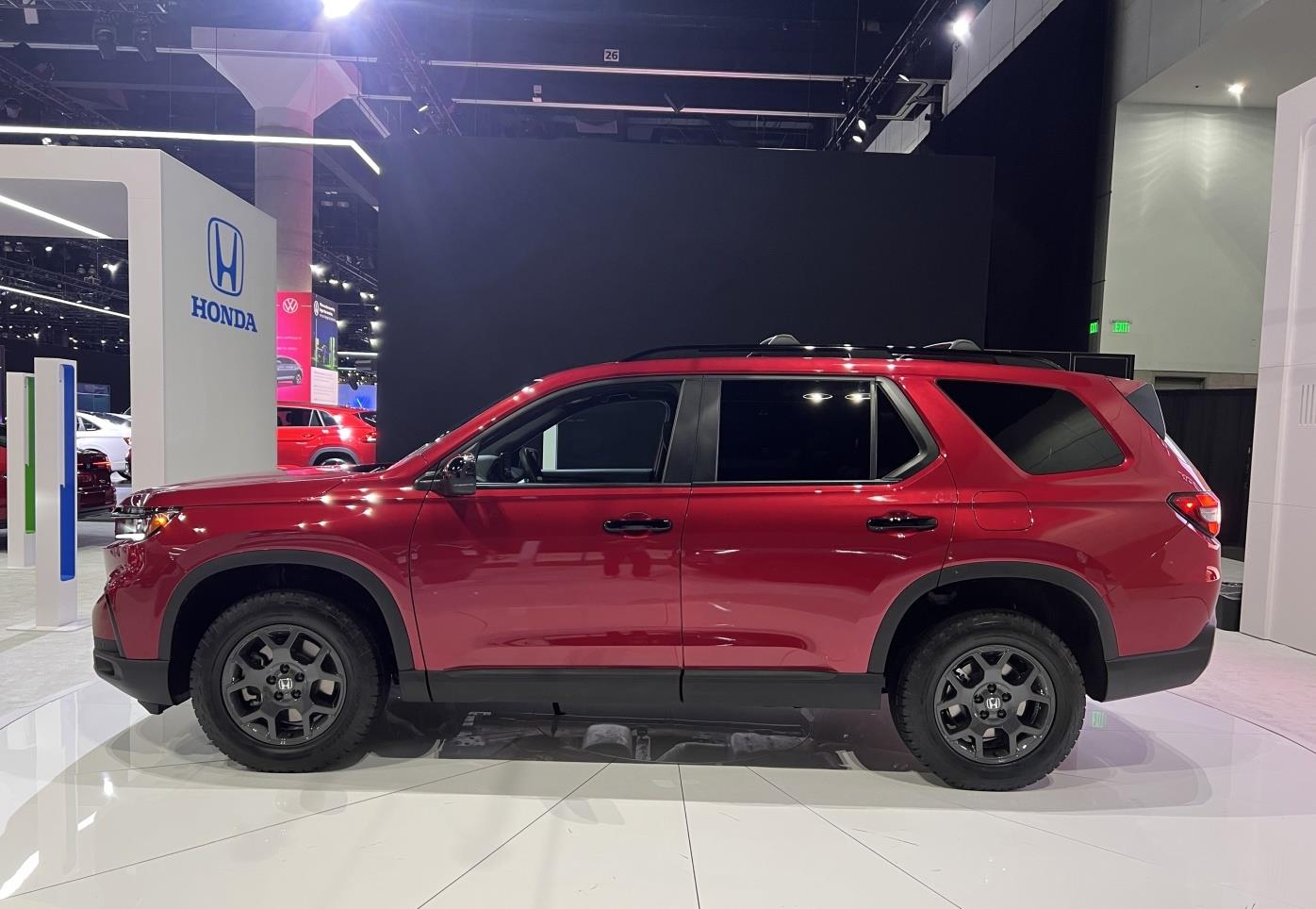 霸气十足!本田全新v6七座suv,长超5米,口碑爆棚,不到25万!