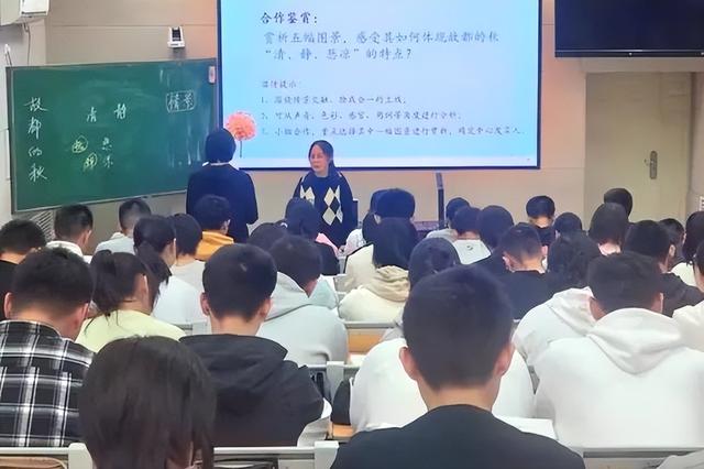 濟南市教學能手,濟南中學教師楊靜:靜心教書,潛心育人