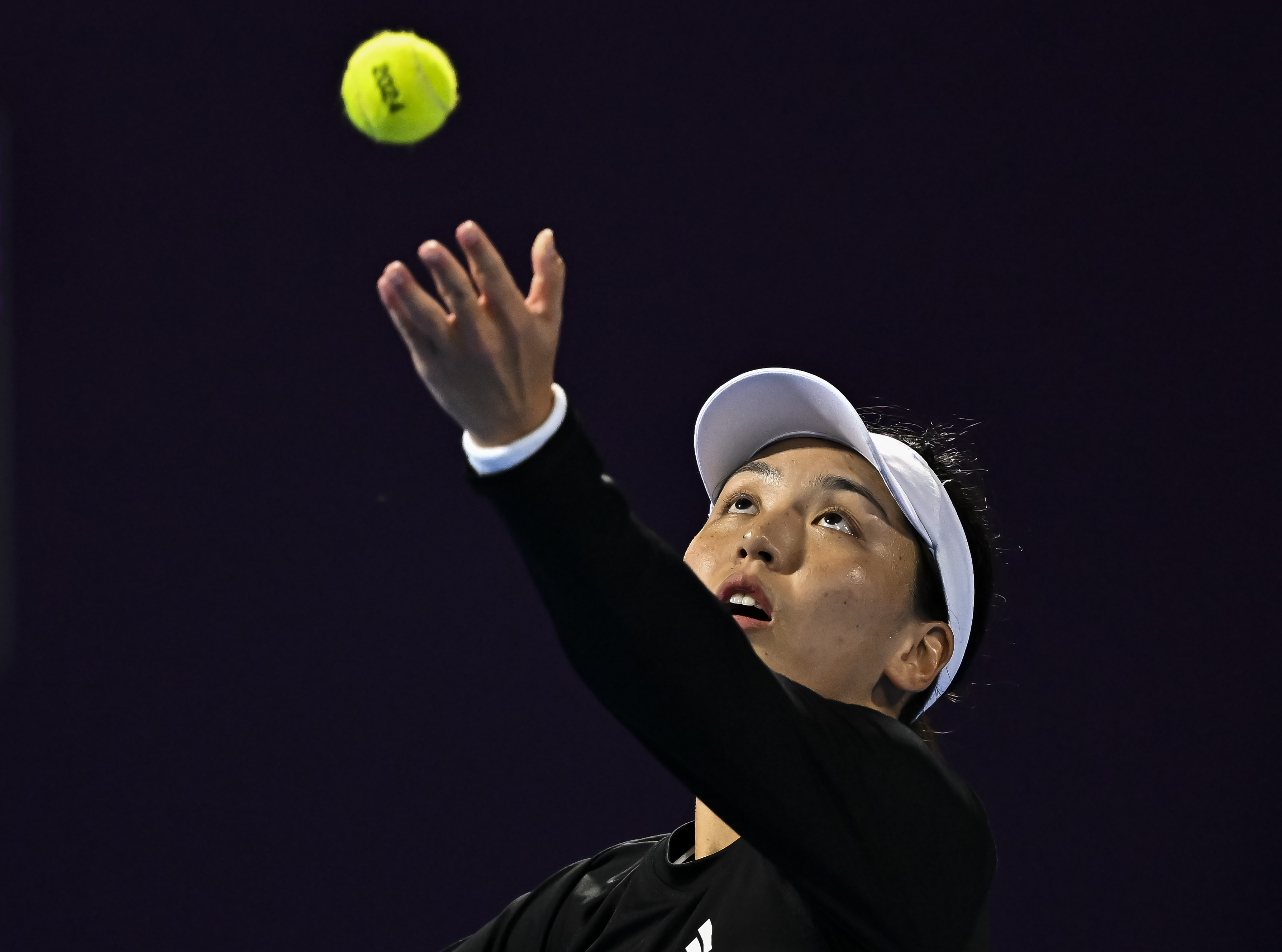 网球——wta多哈站:王欣瑜晋级第二轮