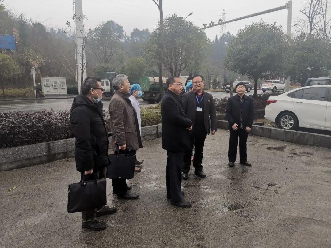 向顶天深入州人民医院调研州政协十二届六次会议提案